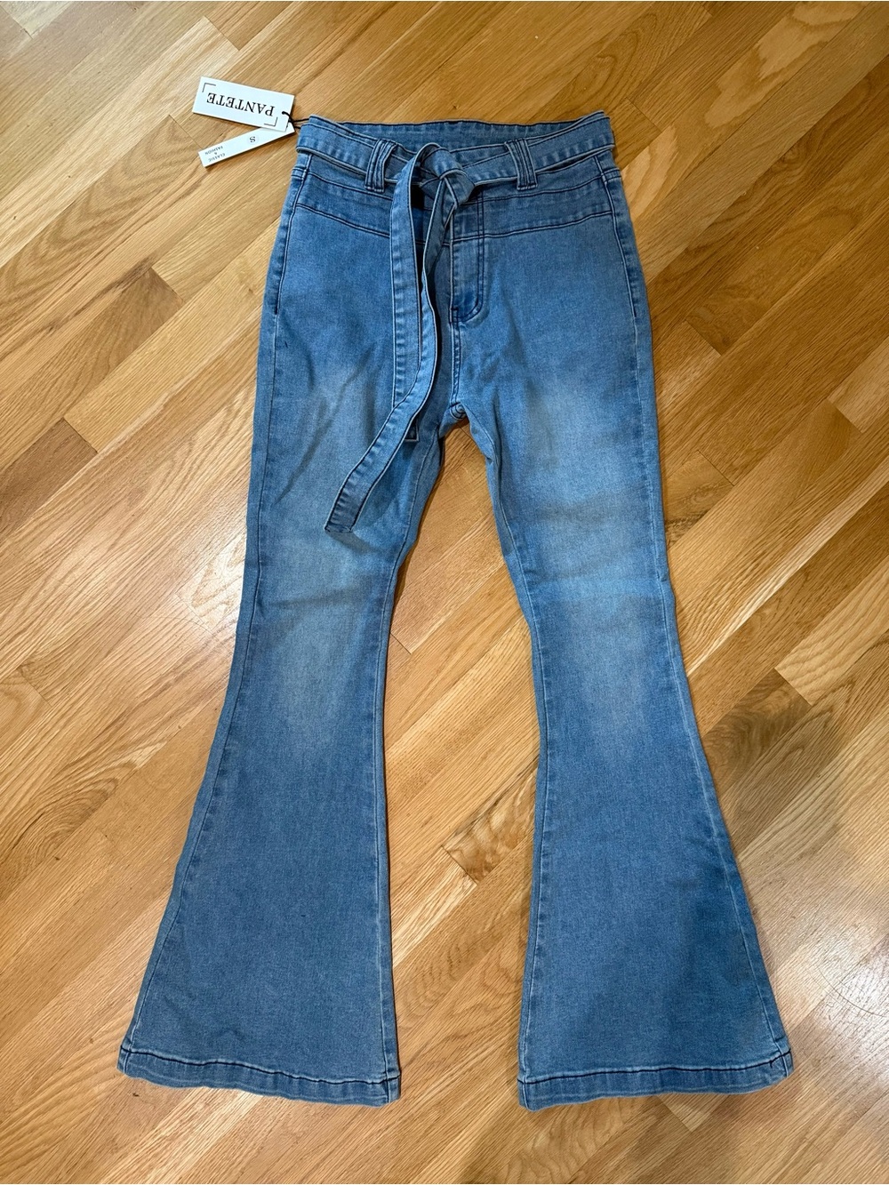 NWT Pantete Retro Flare Jeans + Tie Belt